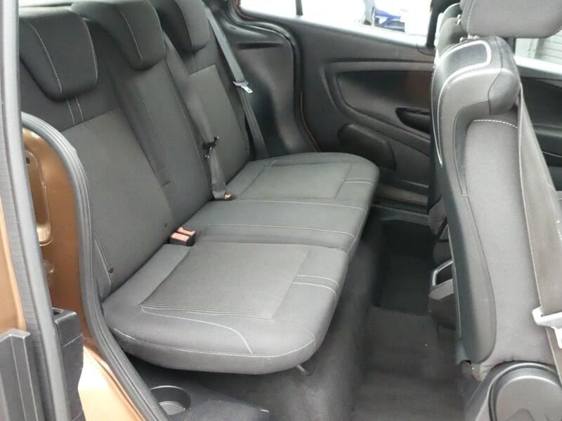 FORD B-MAX