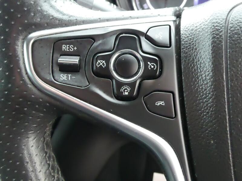VAUXHALL INSIGNIA