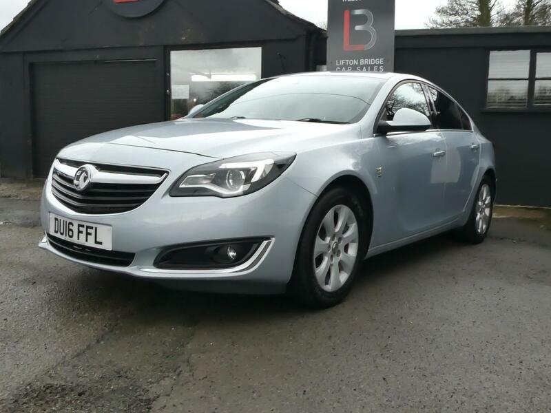 VAUXHALL INSIGNIA