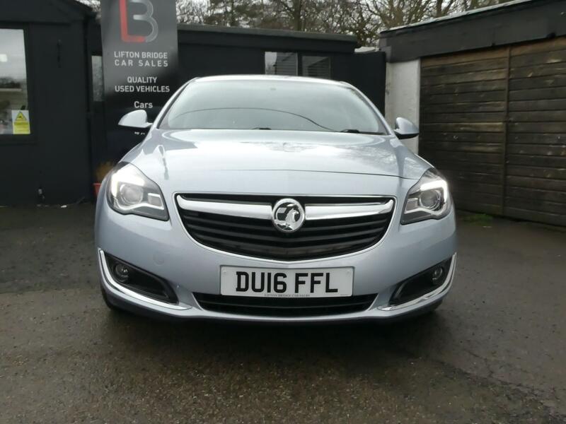 VAUXHALL INSIGNIA