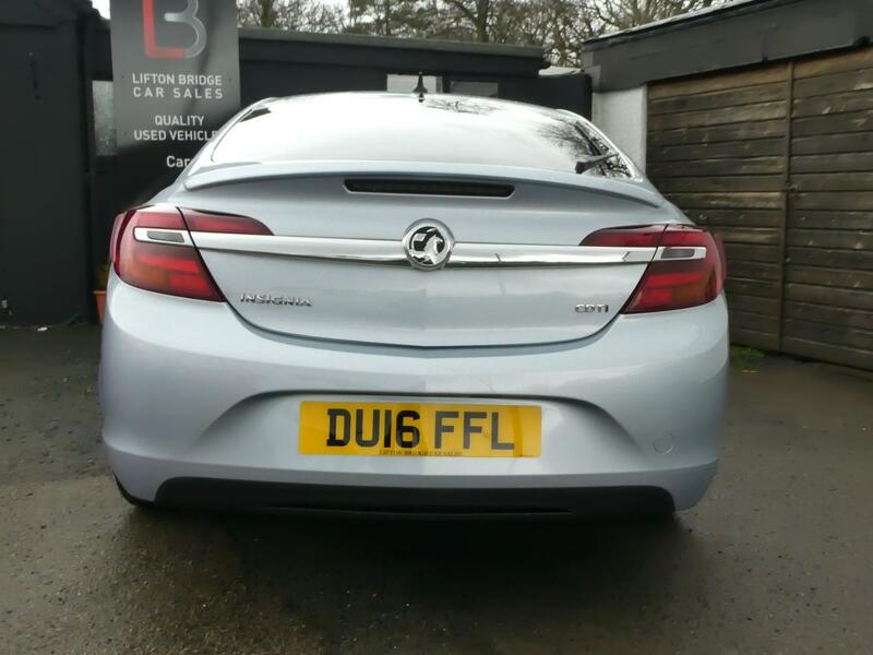 VAUXHALL INSIGNIA