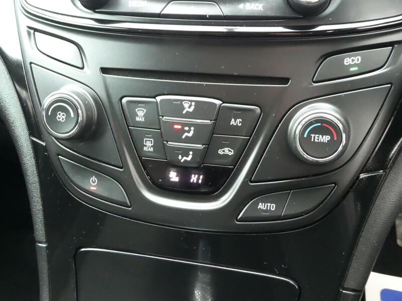 VAUXHALL INSIGNIA