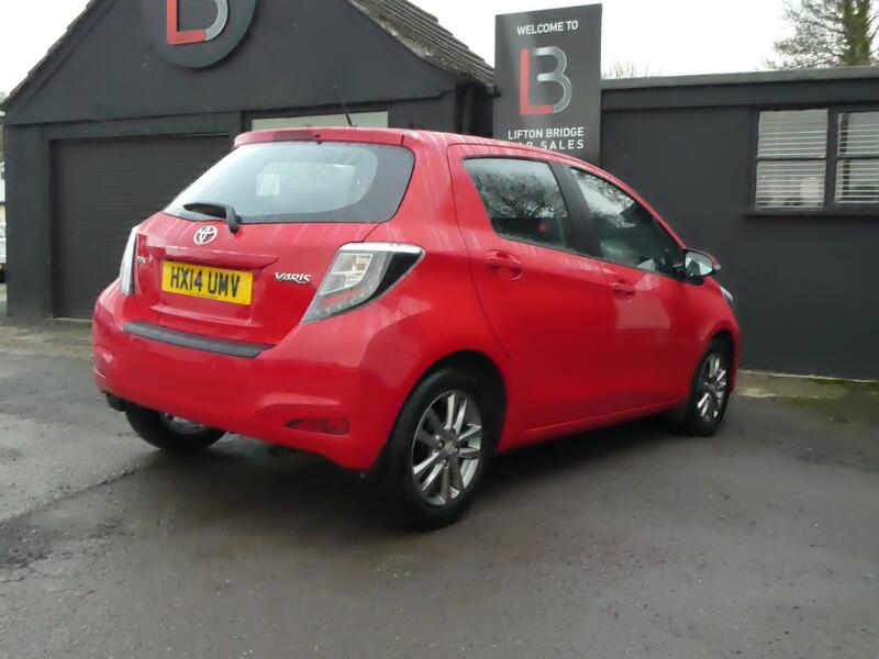 TOYOTA YARIS