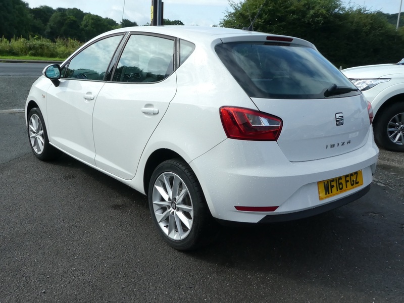 SEAT IBIZA