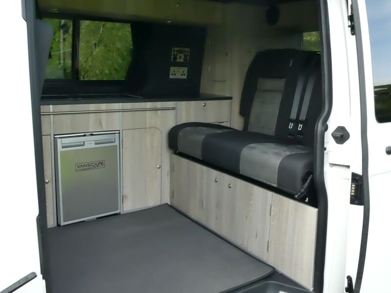 VOLKSWAGEN VW CAMPER