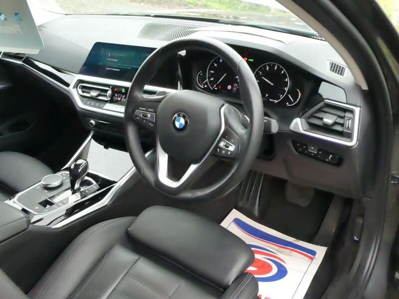 BMW 3 SERIES